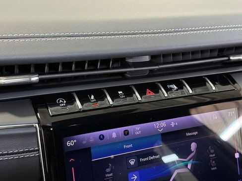 New 2025 Jeep Grand Cherokee Overland w/ Adv Protech Group III image 25