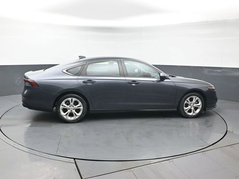 Certified 2023 Honda Accord LX image 7