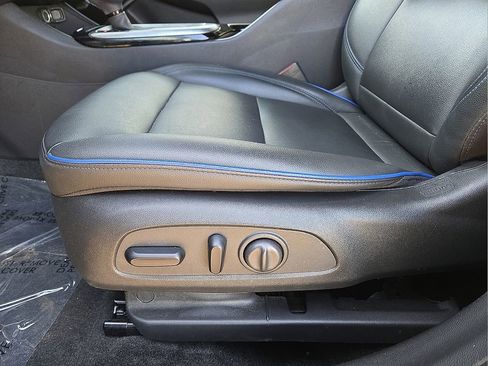 Used 2024 Buick Envista Sport Touring w/ Convenience I Package image 26