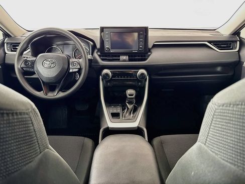 Certified 2021 Toyota RAV4 LE AWD/4WD image 3
