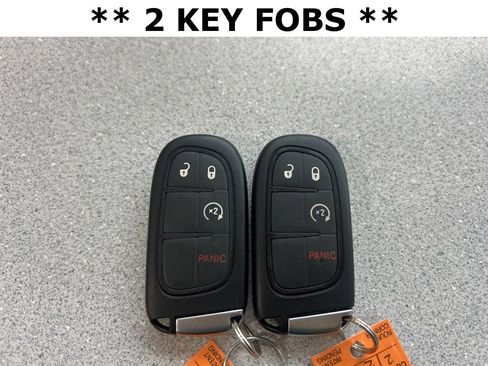 Used 2022 Jeep Cherokee Trailhawk w/ Sound & Nav Group AWD/4WD image 4