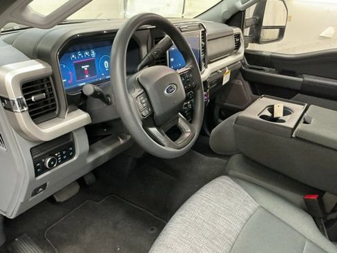 New 2026 Ford F250 XLT w/ XLT Premium Package AWD/4WD image 15