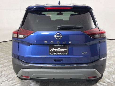 Used 2023 Nissan Rogue SV image 6