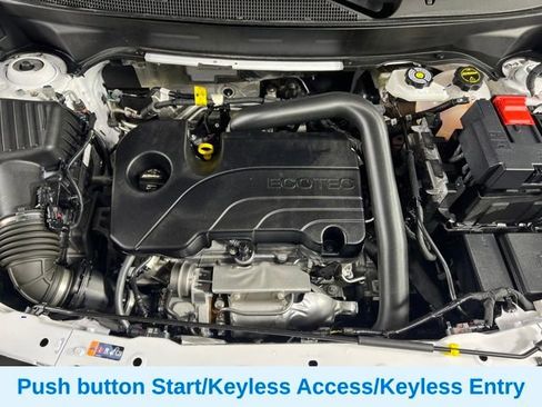 Used 2025 Chevrolet Equinox LT w/ Convenience Package II image 16