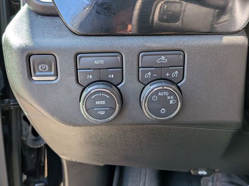 Used 2023 Chevrolet Silverado 1500 LT w/ Protection Package AWD/4WD image 25