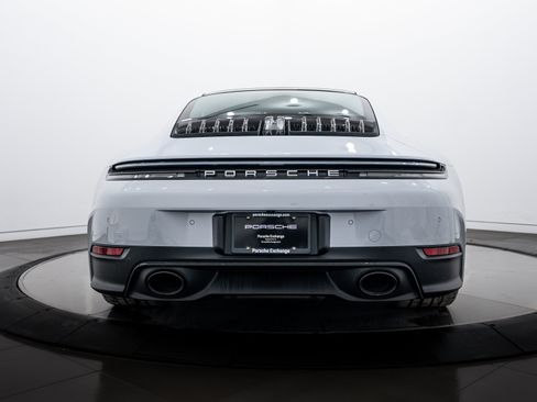 New 2026 Porsche 911 Carrera image 6