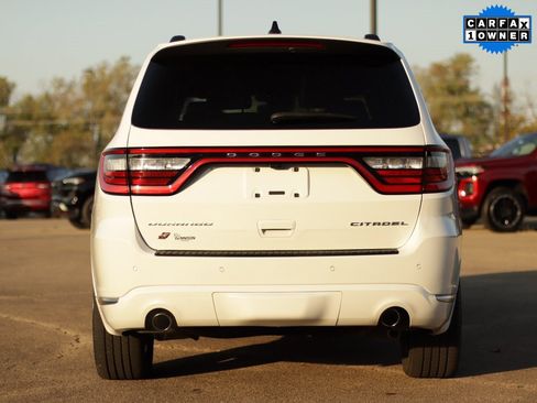 Used 2023 Dodge Durango Citadel image 6