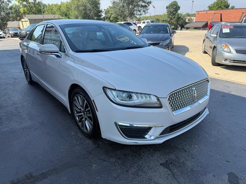 Used 2020 Lincoln MKZ FWD image 5