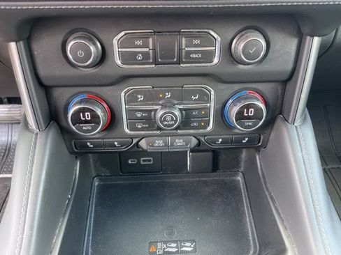 Used 2021 Chevrolet Tahoe Z71 AWD/4WD image 25