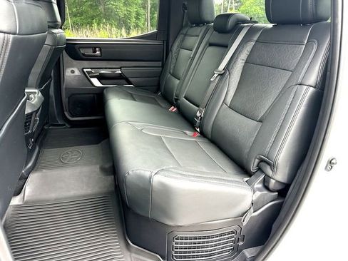 Used 2025 Toyota Tundra Limited AWD/4WD image 19