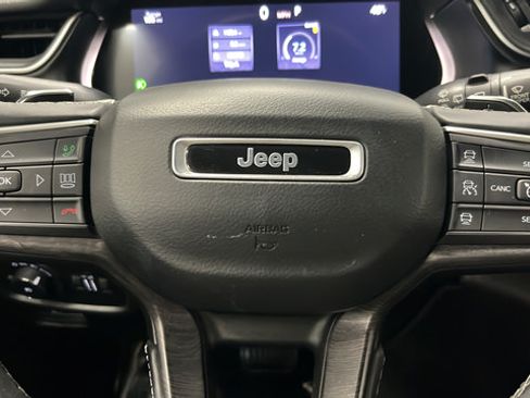 Used 2021 Jeep Grand Cherokee L Limited AWD/4WD image 15