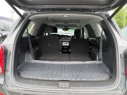 Used 2021 Hyundai Palisade Limited FWD image 6