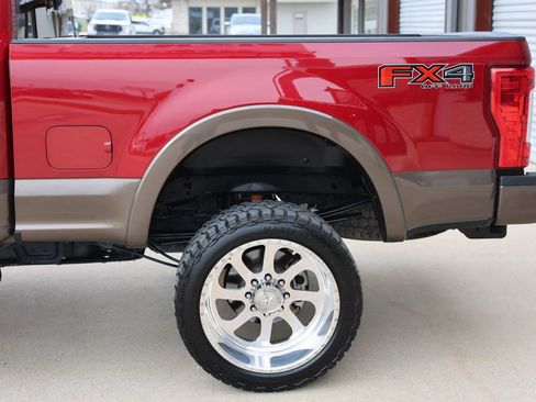 Used 2017 Ford F250 King Ranch w/ FX4 Off-Road Package image 16