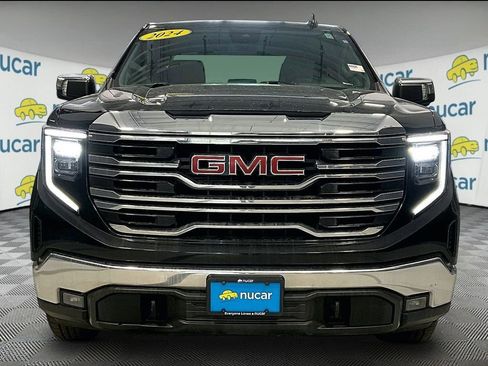 Used 2024 GMC Sierra 1500 SLT image 2