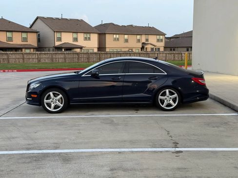 Used 2013 Mercedes-Benz CLS 550 image 4