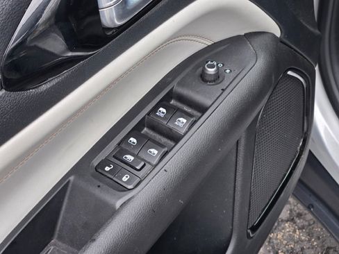 Used 2025 Jeep Compass Limited AWD/4WD image 21