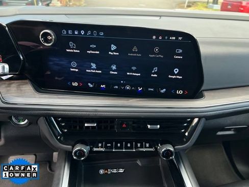 Used 2025 Chevrolet Suburban Z71 AWD/4WD image 27