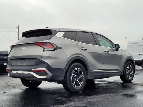 Used 2024 Kia Sportage LX FWD image 4