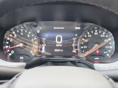 Used 2025 Jeep Compass Latitude AWD/4WD image 19