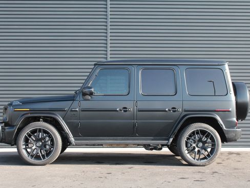 Used 2025 Mercedes-Benz G 63 AMG AMG G 63 image 9