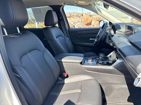 Certified 2025 MAZDA CX-90 3.3 Turbo w/ Select Package image 11