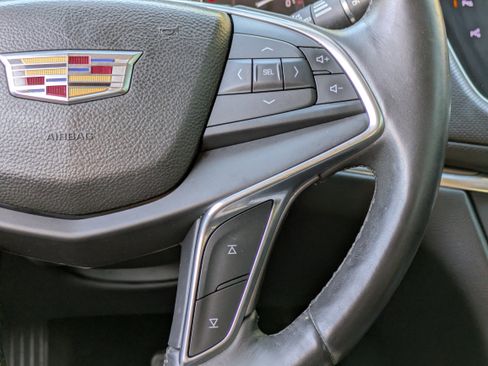 Used 2017 Cadillac XT5 Premium Luxury w/ Driver Assist Package image 23