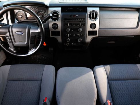 Used 2012 Ford F150 XLT w/ XLT Chrome Pkg image 2