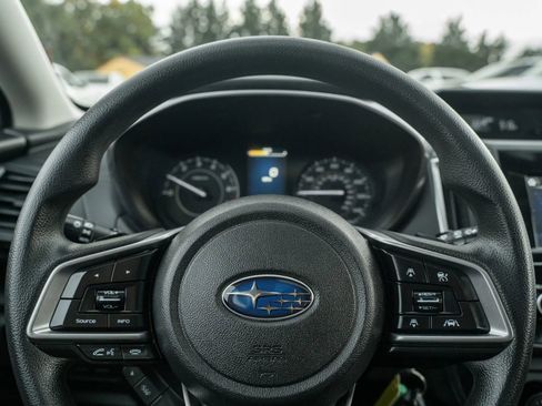 Used 2018 Subaru Impreza 2.0i Premium image 16