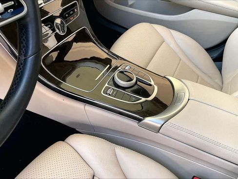 Used 2021 Mercedes-Benz C 300 Sedan image 14