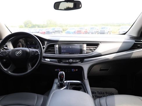 Used 2021 Buick Enclave Essence AWD/4WD image 14