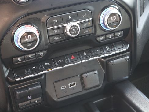 Used 2021 GMC Sierra 1500 Denali w/ Driver Alert Package II image 33