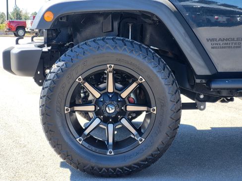 Used 2016 Jeep Wrangler Unlimited Sport AWD/4WD image 9