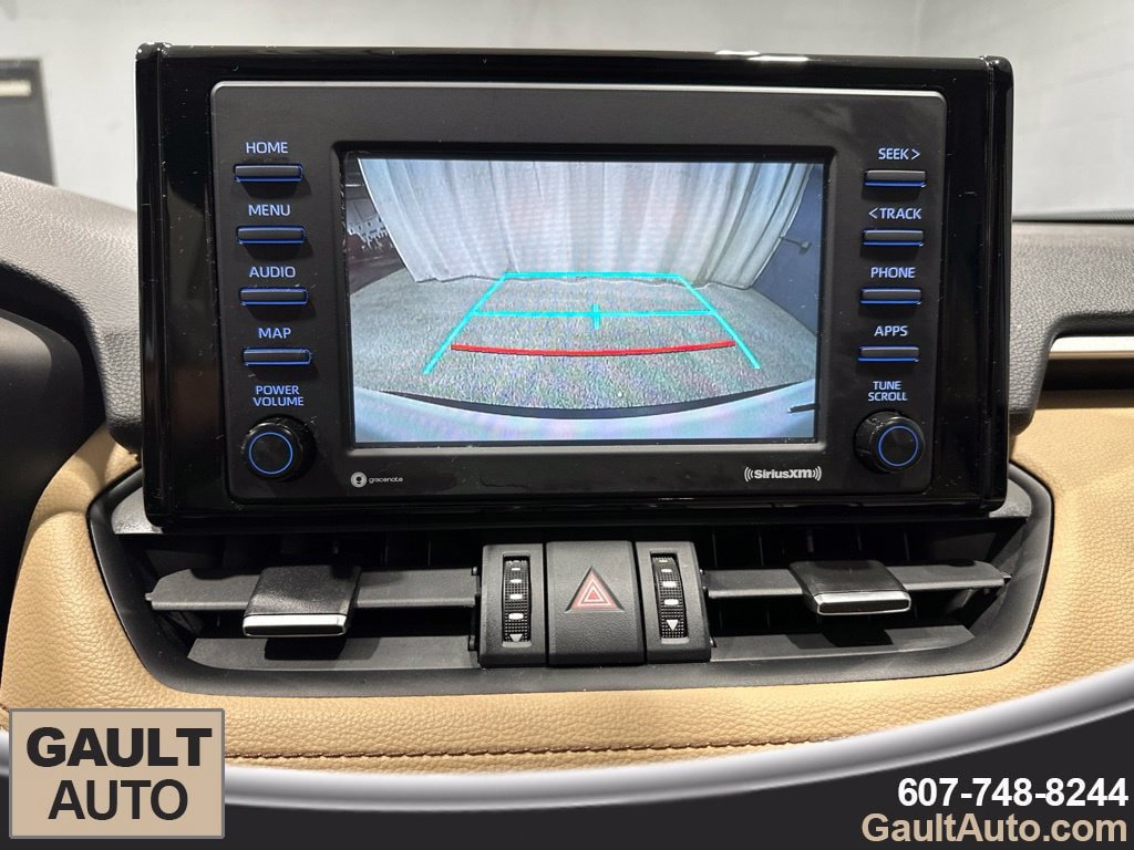 Used 2020 Toyota RAV4 XLE Premium AWD/4WD image 10