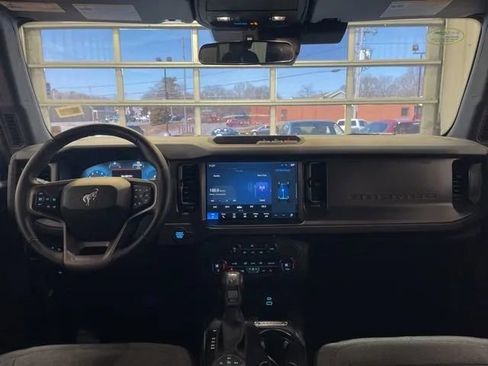Used 2025 Ford Bronco Big Bend image 24
