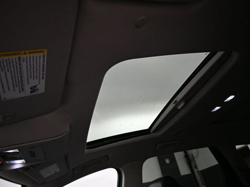 Used 2021 Buick Enclave Avenir w/ Avenir Technology Package image 23