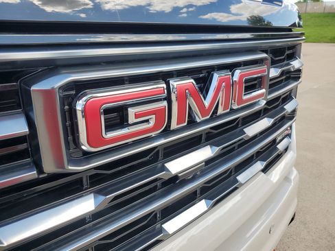 Used 2026 GMC Sierra 2500 AT4 w/ AT4 Premium Plus Package AWD/4WD image 38