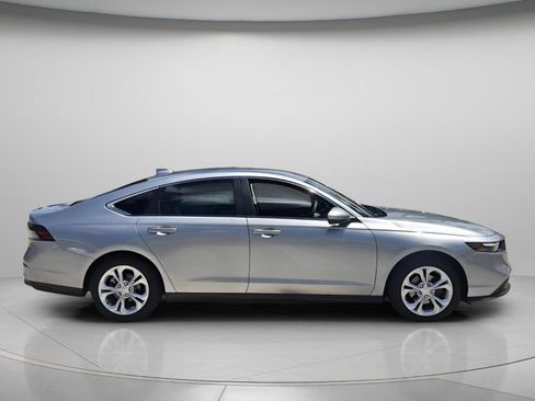 Used 2025 Honda Accord LX image 3