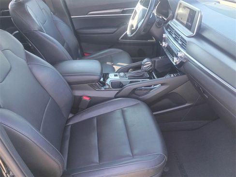 Used 2022 Kia Telluride S image 15