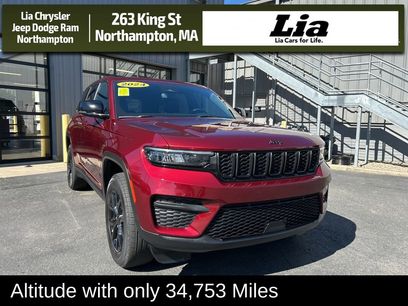Used 2024 Jeep Grand Cherokee Altitude