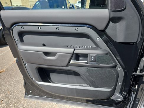 New 2026 Land Rover Defender 110 S image 26