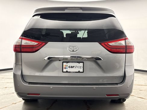 Used 2015 Toyota Sienna Limited Premium FWD image 4