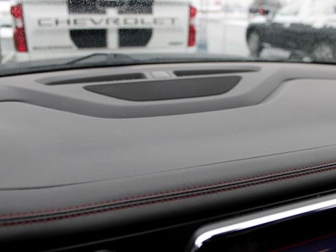 Used 2020 Chevrolet Blazer RS image 17