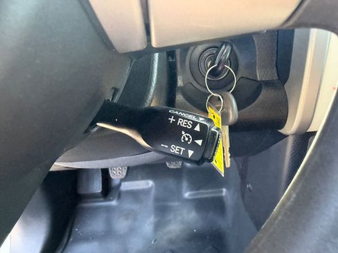 Used 2014 Toyota FJ Cruiser 4WD w/ Convenience Package image 20