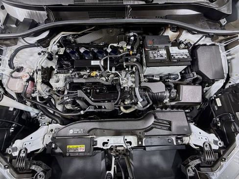 Certified 2023 Toyota Corolla Cross LE FWD image 28