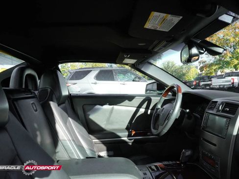 Used 2005 Cadillac XLR image 27