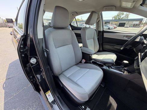Used 2016 Toyota Corolla LE FWD image 16