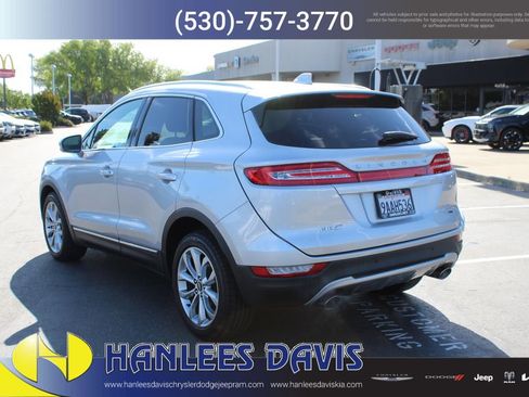 Used 2016 Lincoln MKC Select w/ Select Plus Package FWD image 9