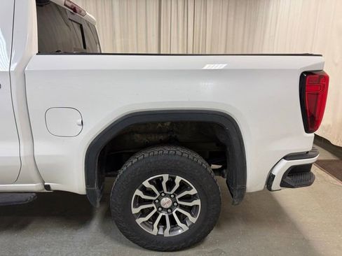 Used 2021 GMC Sierra 1500 AT4 w/ AT4 Premium Package AWD/4WD image 12