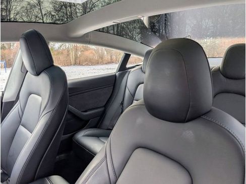 Used 2020 Tesla Model 3 Long Range image 15