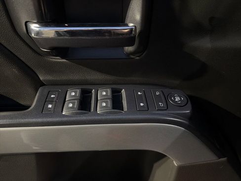 Used 2018 Chevrolet Silverado 1500 LT w/ Texas Edition image 21